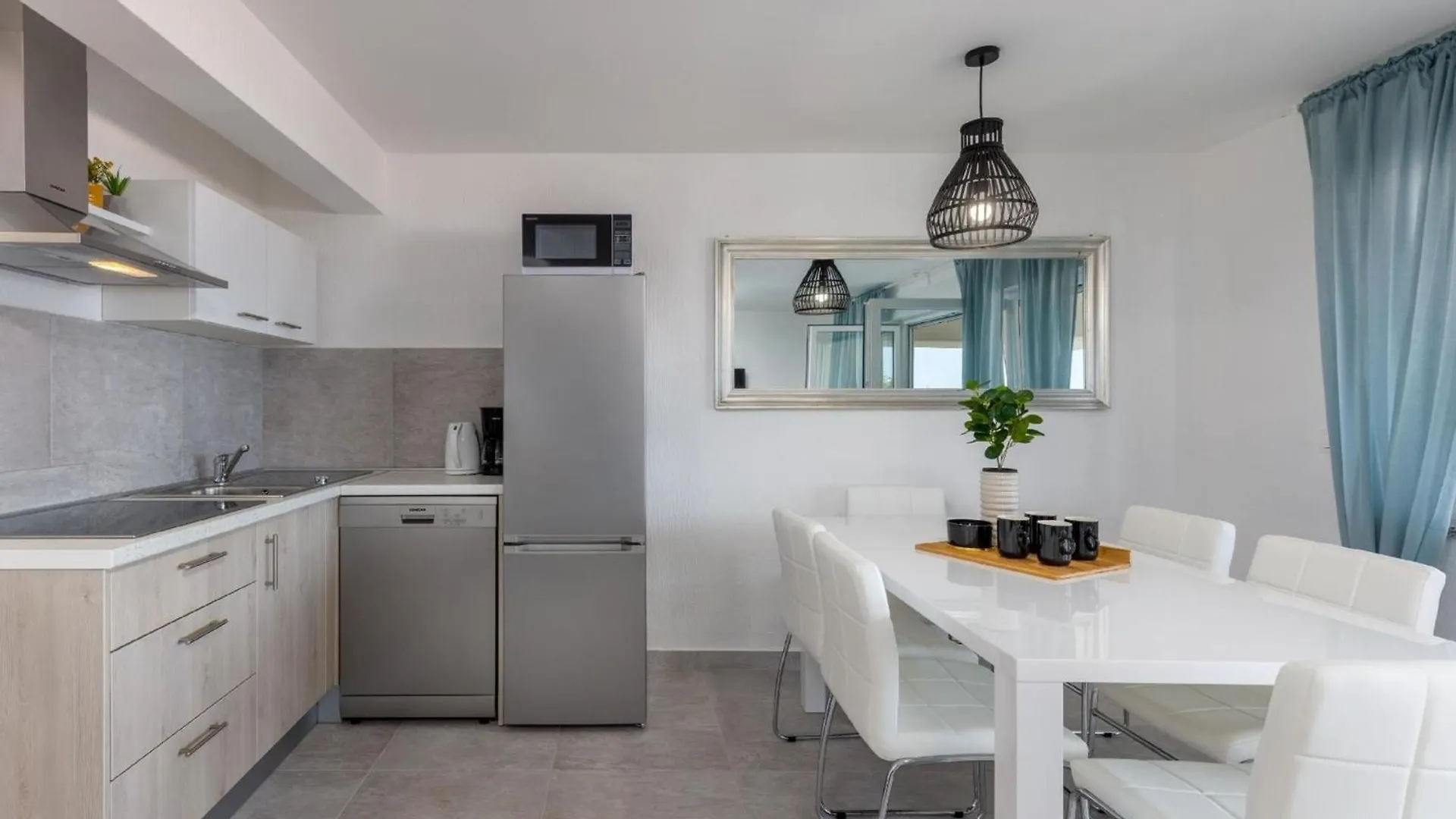 Gemuetliche Wohnung In Crikvenica Mit Schoener Terrasse Croatia