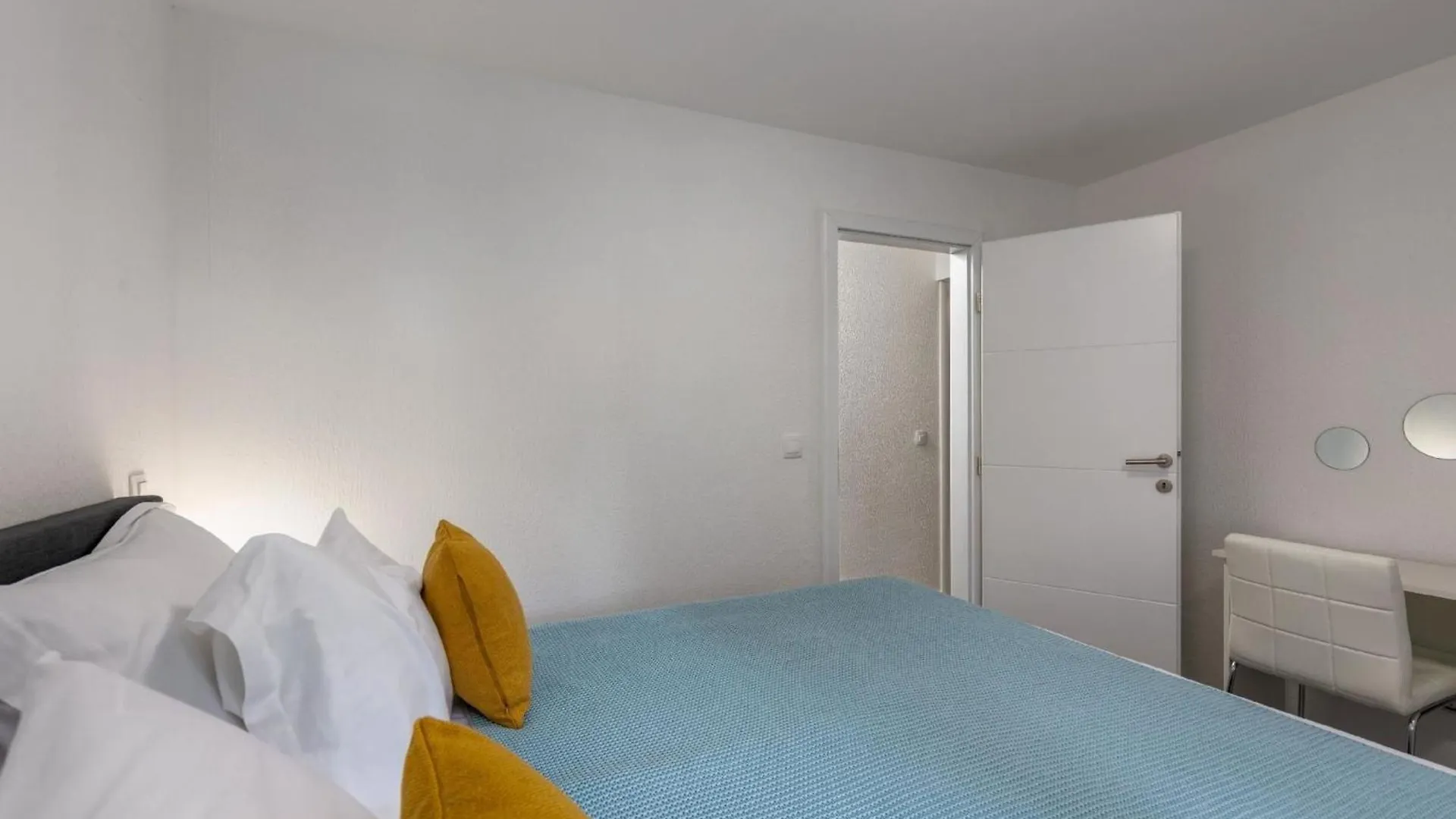 Gemuetliche Wohnung In Crikvenica Mit Schoener Terrasse 0*,